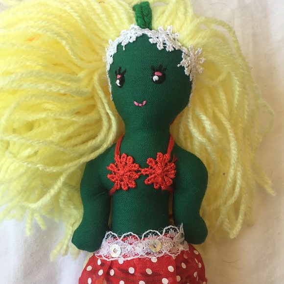 One Christmas handmade mermaid 🧜🏼‍♀️ - Picture 3 of 5